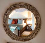 Azura mirror