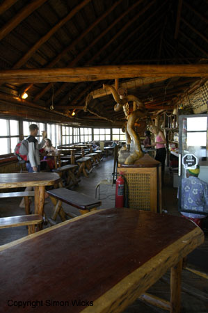 bamboozi_beach_lodge_02