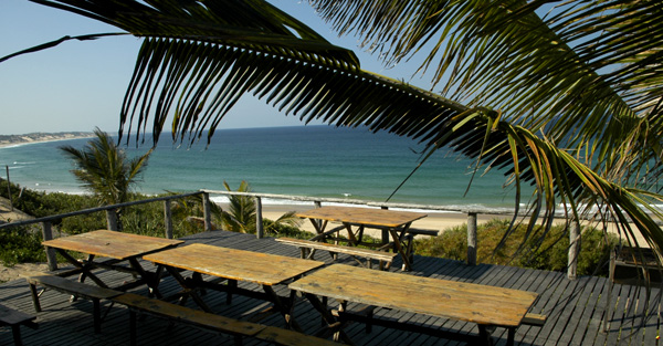 Jangamo Beach, Guinjata Bay