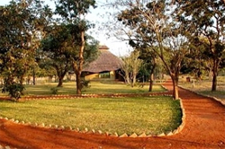 places to stay in Gorongosa Park