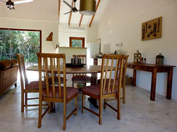 Num Num Lodge